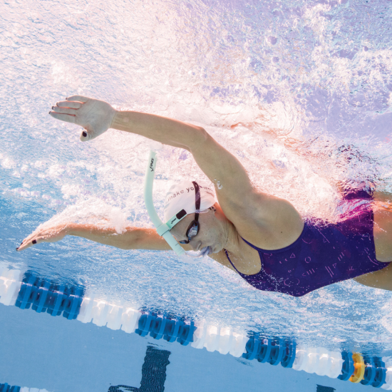 finis-rurka-czolowa-glide-mietowa (1).jpg